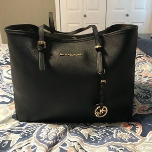 MICHAEL KORS Jet Setter Tote